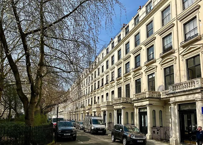 Chic Apartment By Hyde Park