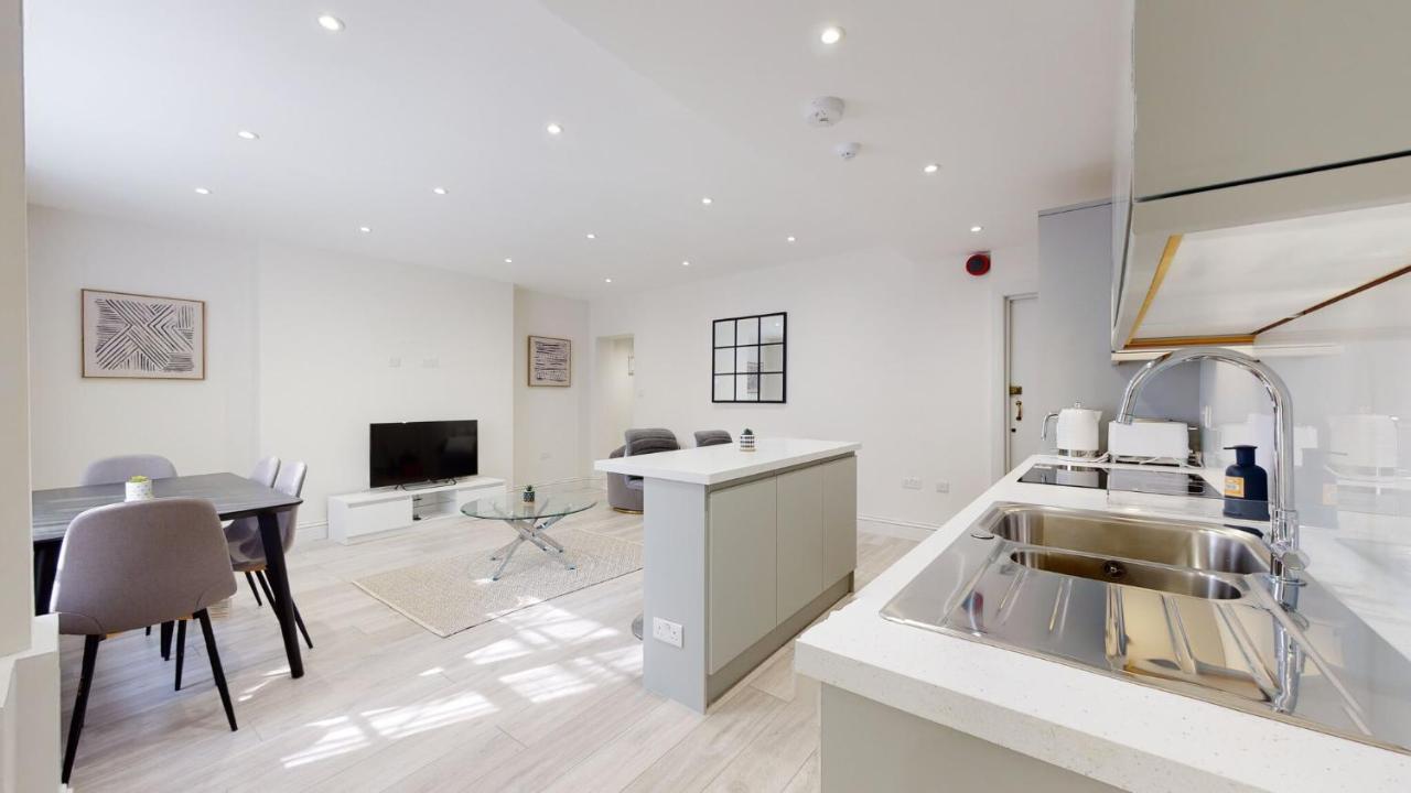 Apartment Chic By Hyde Park